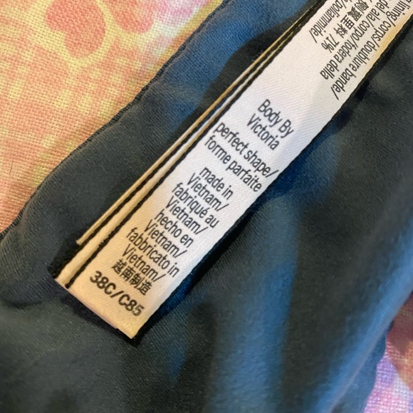 Victoria’s Secret bra - Picture 5 of 5